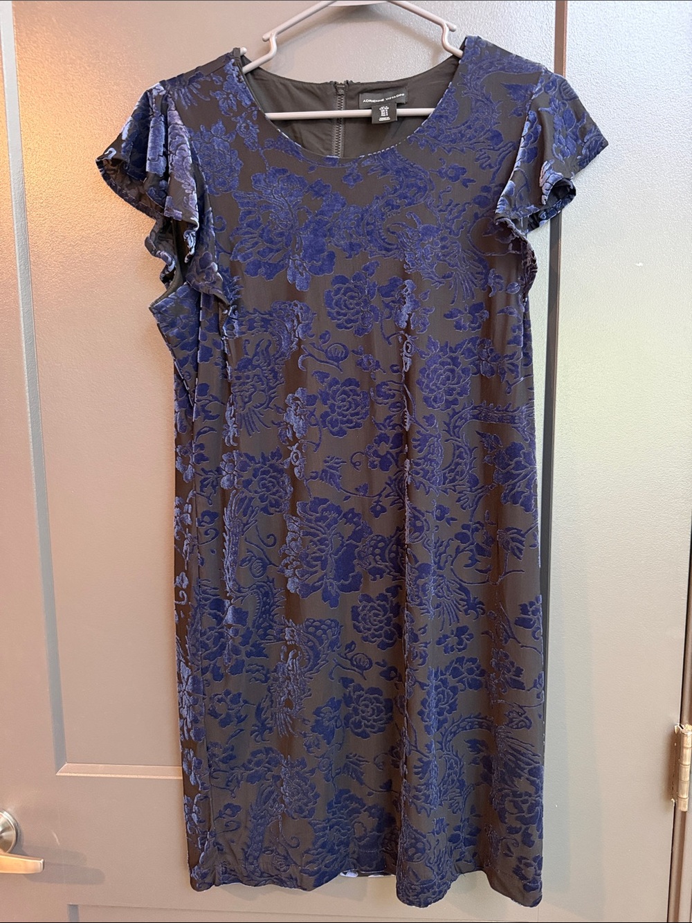 Adrienne Vittadini Blue and Black Floral Midi Dress with Flutter Sleeves Small